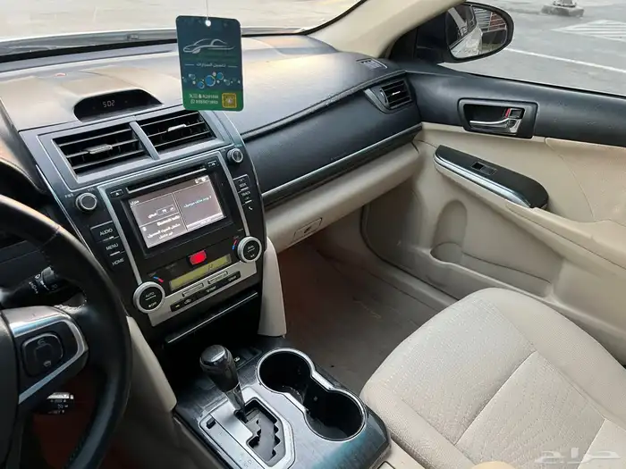 تويوتا كامري 2016 GLX (بحالة ممتازة) 14