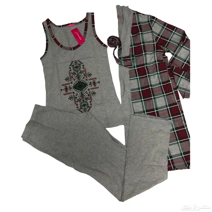 ستوك ملابس نسائية للبيع بالكامل 5