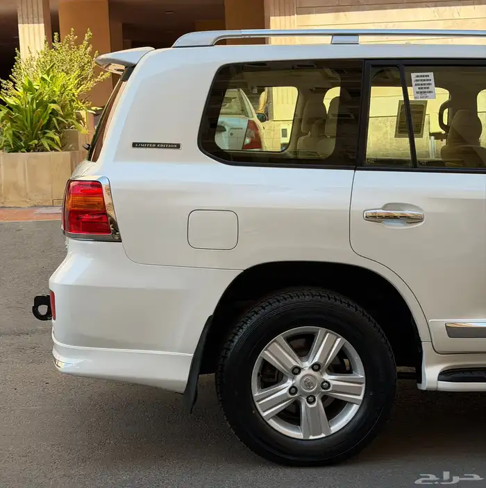 لاندكروزر 2015 GXR3 فل كامل وكاله بريمي 5