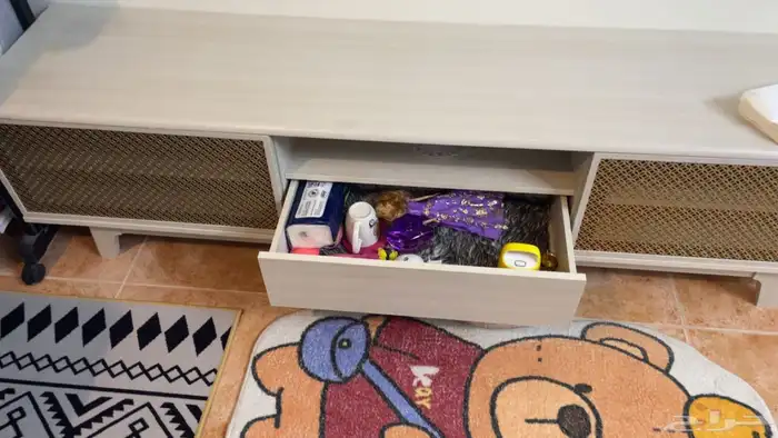 طاولة شاشة نظيفة 2