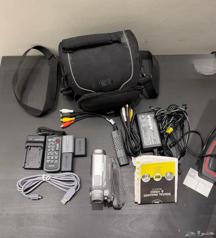 كاميرا سوني ميني دي في   sony minidv   السعر يقبل التفاوض 0