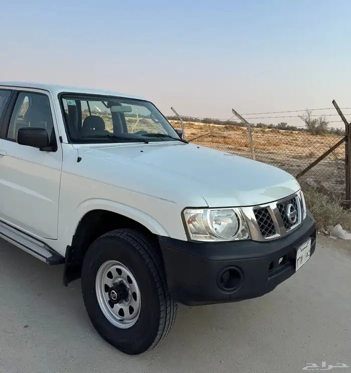 نيسان باترول GLمكيفين قمممة النظافه 2006 44