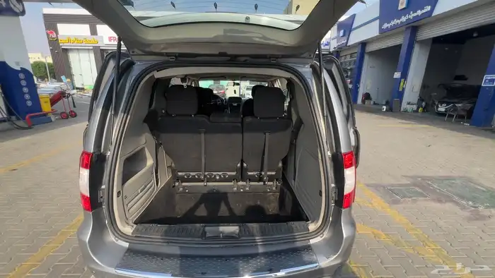 كرايزلر جراند فوياجر 9