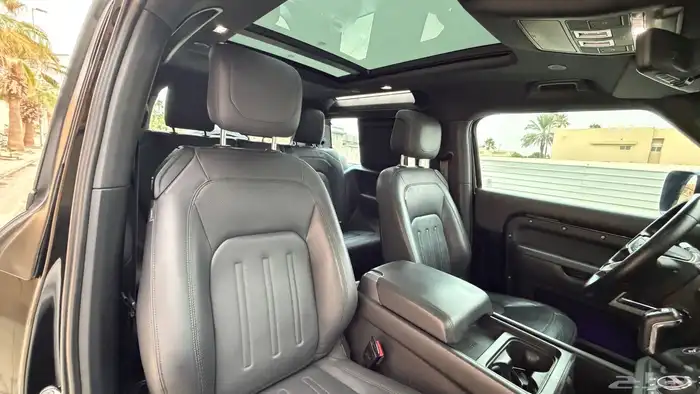 ديفندر 90 HSE V6 2022 نظييف 21