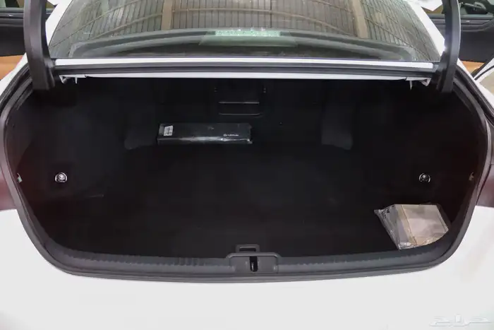 لكزس ES350 نص فل 2024 مستخدم وارد البريمي بسعر 189.000 14