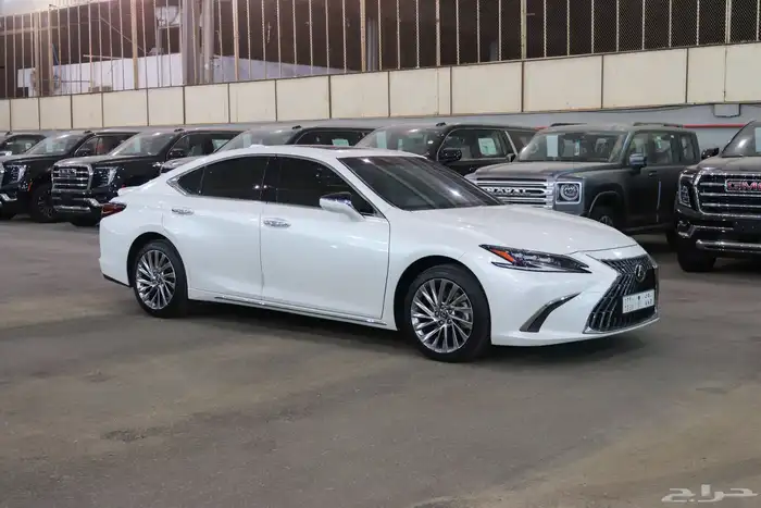 لكزس ES350 نص فل 2024 مستخدم وارد البريمي بسعر 189.000 0