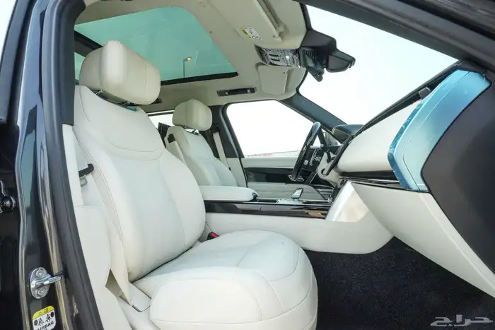 2025 Range Rover Autobiography P530 V8 جديد اصفار 7