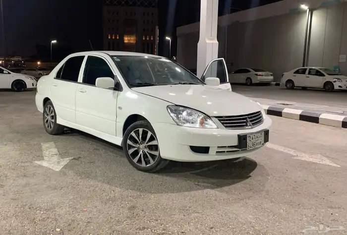 موستبشي لانسر 1