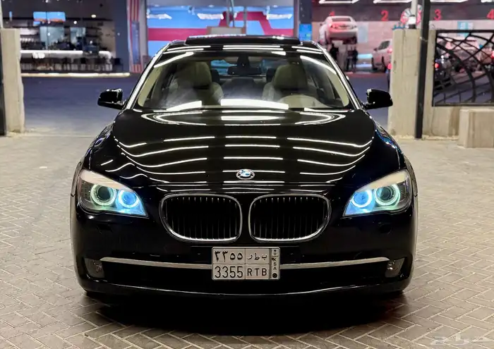 بي ام دبليو 2011 نظيفة جدا 740 0