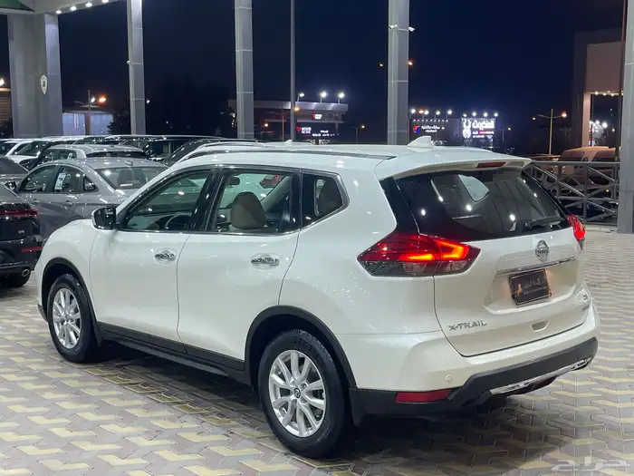 اكس تريل موديل 2021 3