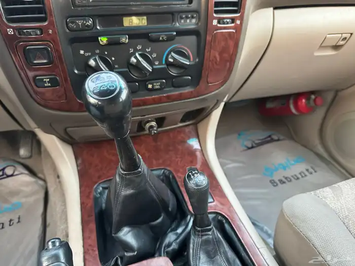 تويوتا لاندكروزر فل كامل 2002 17