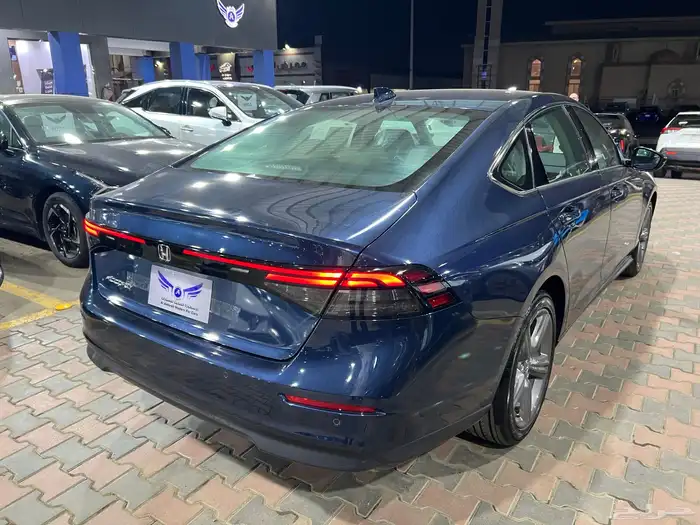 هوندا أكورد 2025 EX فتحة جديد 4