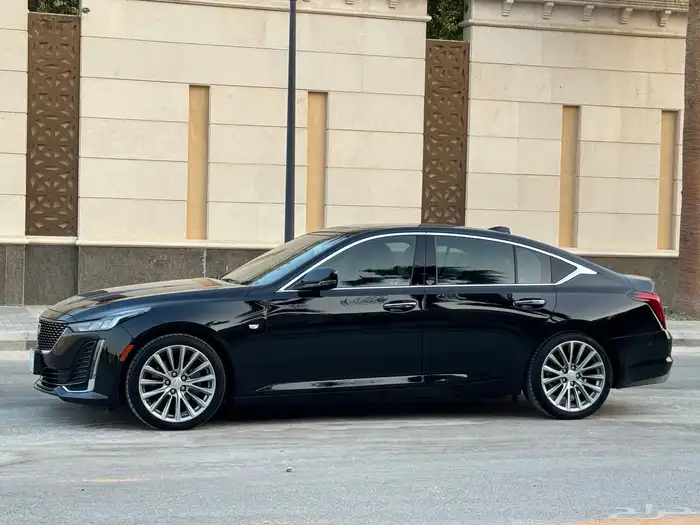 كاديلاك CT5 موديل 2023 اعلى فئة مخزن ممشى 6 الف تحت الضمان 6