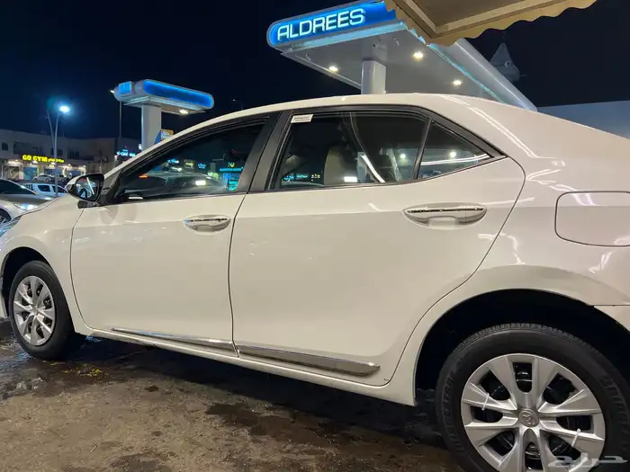 كورولا 2015 نظيفه 5