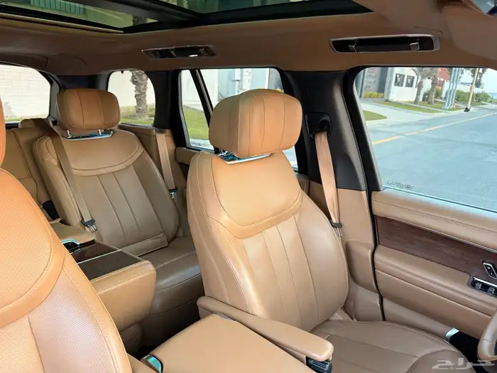 رنج روفر اوتوبيغرافي 2022 - على الضمان 38