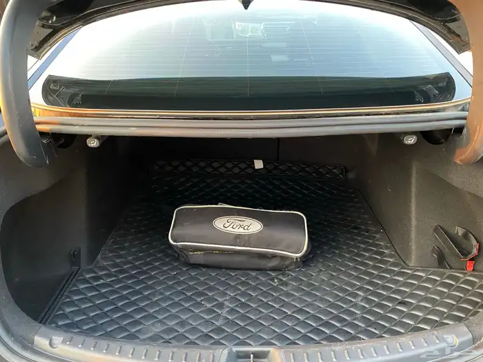 فورد توروس ترند 11