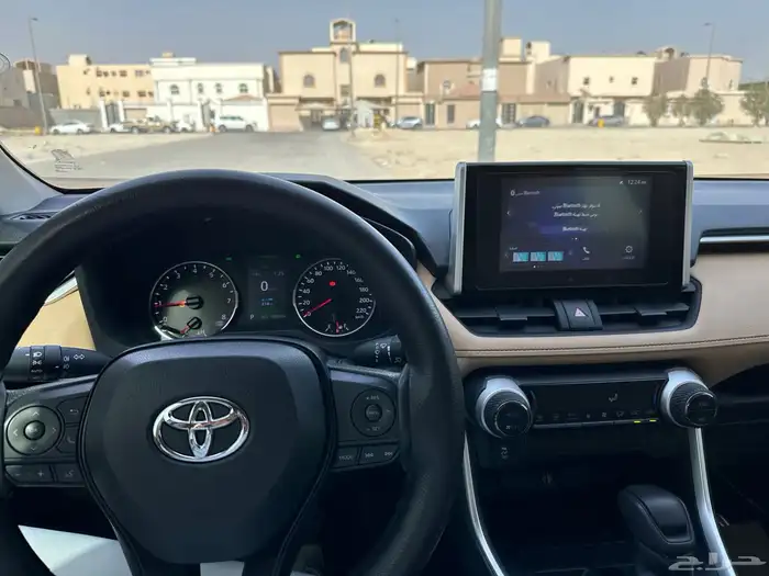 راف فور xlt 2023 14