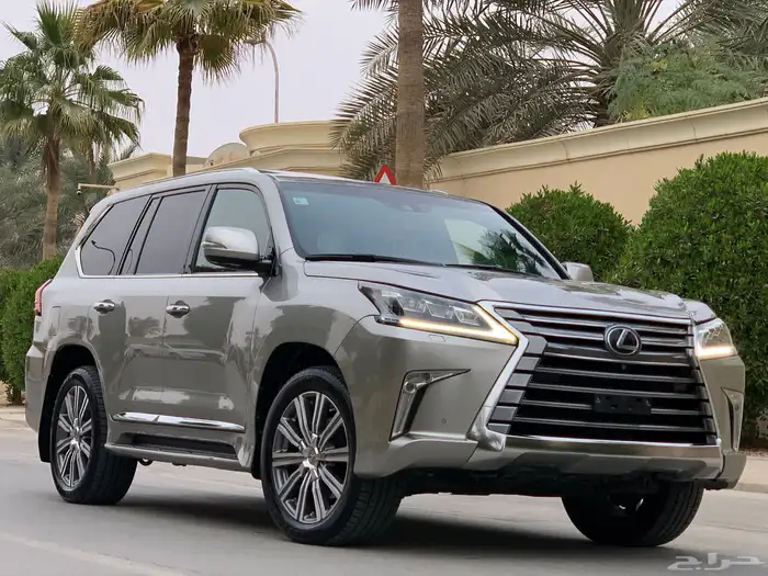 لكزس LX 570 2016 عداد قليل بحالة الوكالة 15