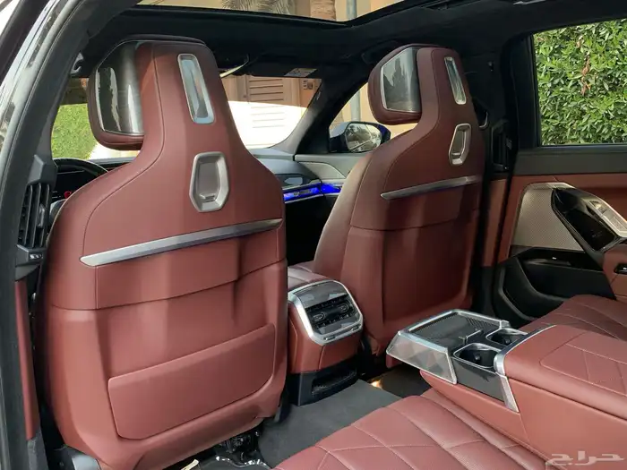 بي ام دبليو 735Li موديل 2024 بحالة الوكاله ممشى 55 الف 31