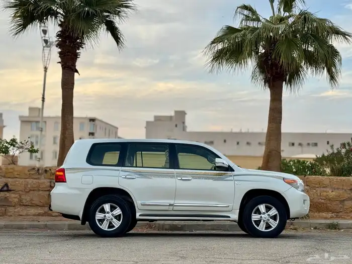 للبيع في اكس ار (VX-R) ((5.7)) 2012 ((نظيف)) 15