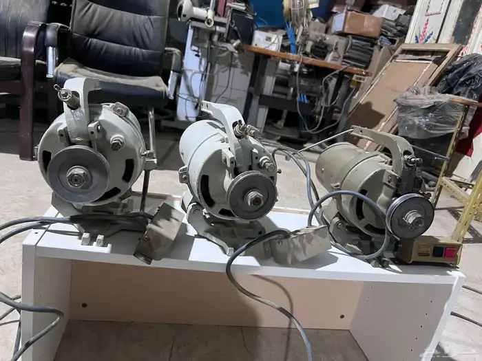 مكينة و3متور وحد أمركي و2تيوني. 4