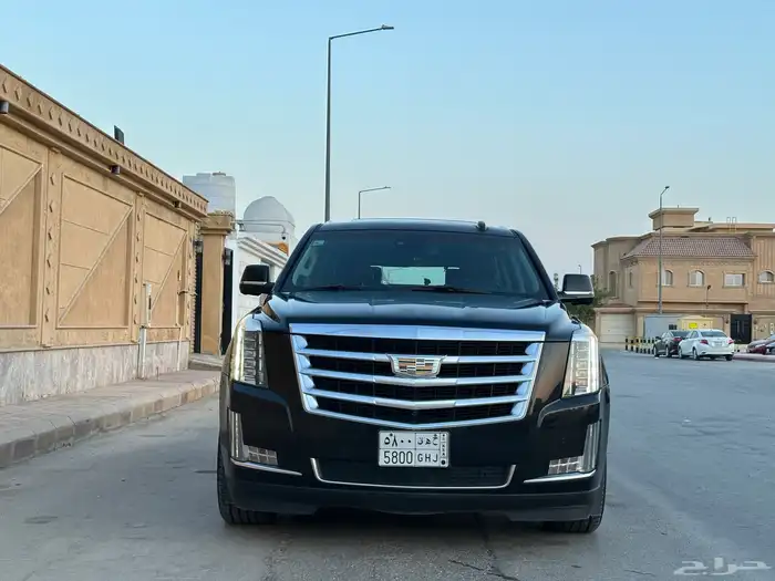 كاديلاك اسكاليد 2016 فل كامل نظيف للبيع 3