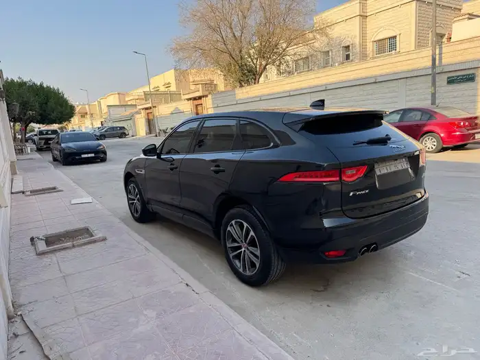 جاكور f pace ديزل 4 سلندر 5