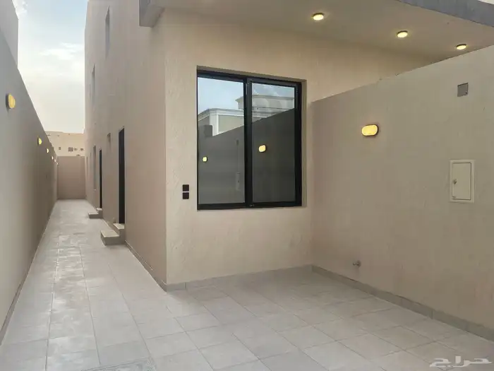 دور ارضي للبيع 1