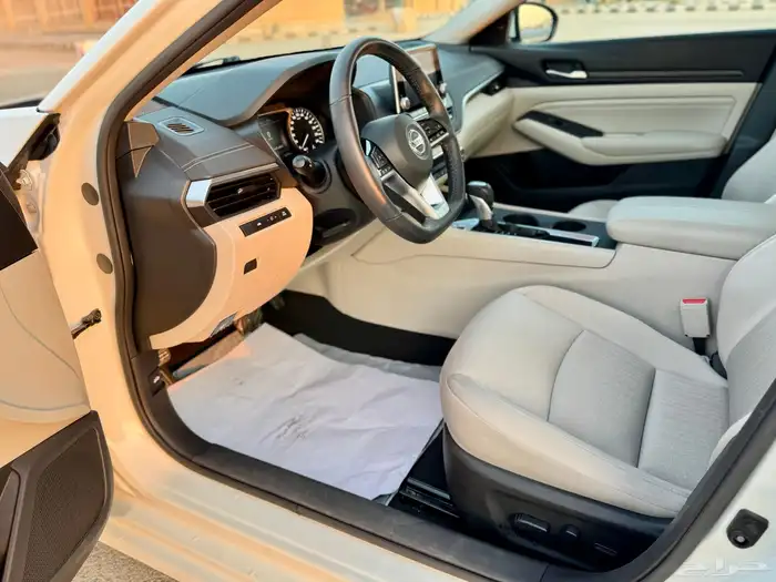 نيسان التيما 2021 SV خليجي بحالة الوكالة 18