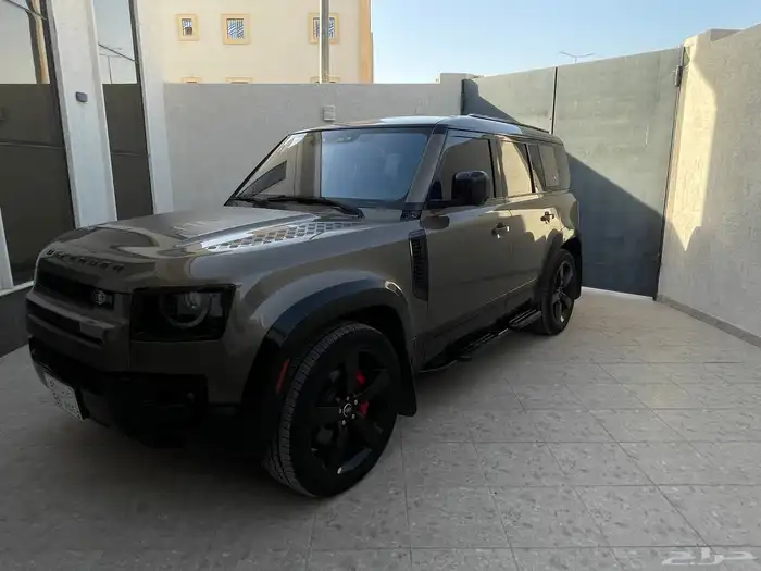 ديفندر 2020 V6 4