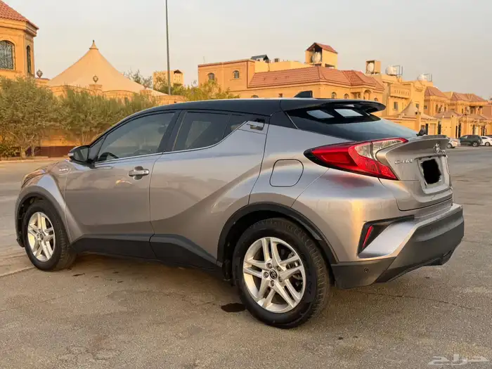 تويوتا CHR 2021 نظيف 6