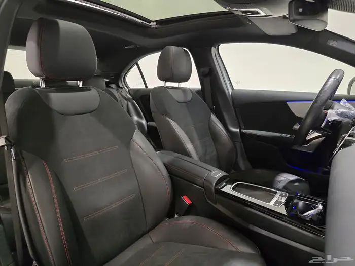 مرسيدس A200 موديل 2023 بحالة الوكالة 9