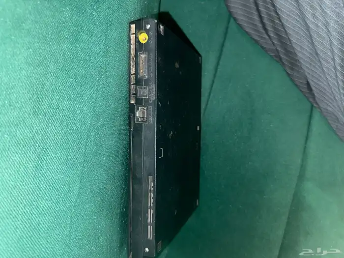 سوني 2 نضيف شغال بس زر التشغيل خربان 2