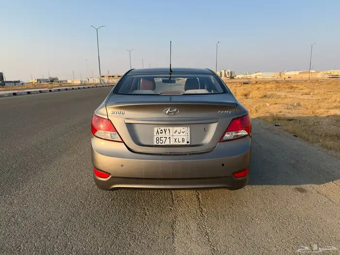 اكسنت مديل 2012 8