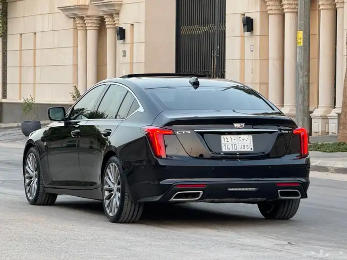 كاديلاك CT5 موديل 2023 اعلى فئة مخزن ممشى 6 الف تحت الضمان 13