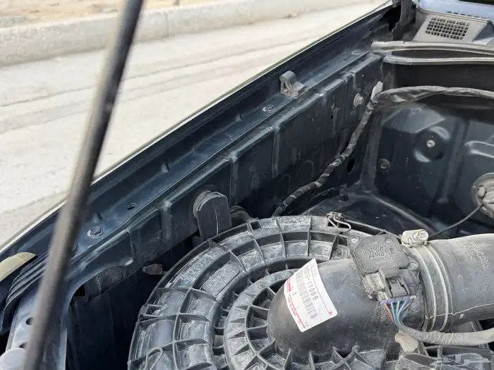 فورشينر 2015 قير عادي دبل نضيف للبيع 45