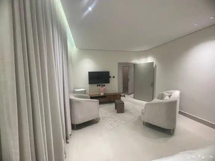 استديو موثث للإيجار 1