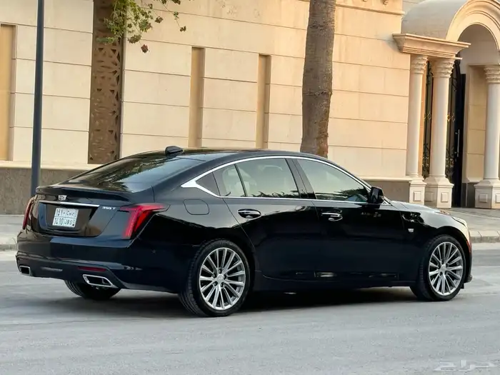 كاديلاك CT5 موديل 2023 اعلى فئة مخزن ممشى 6 الف تحت الضمان 19