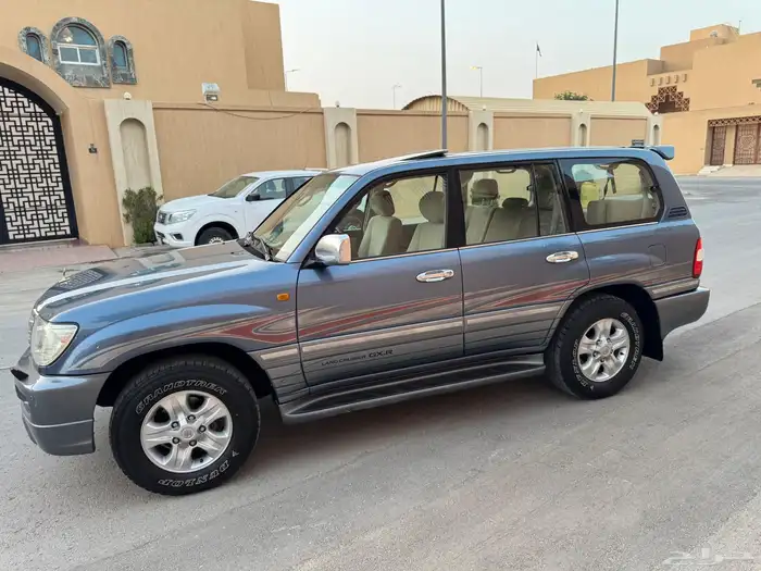 جيب لاندكروزر 2006 GX.R 8