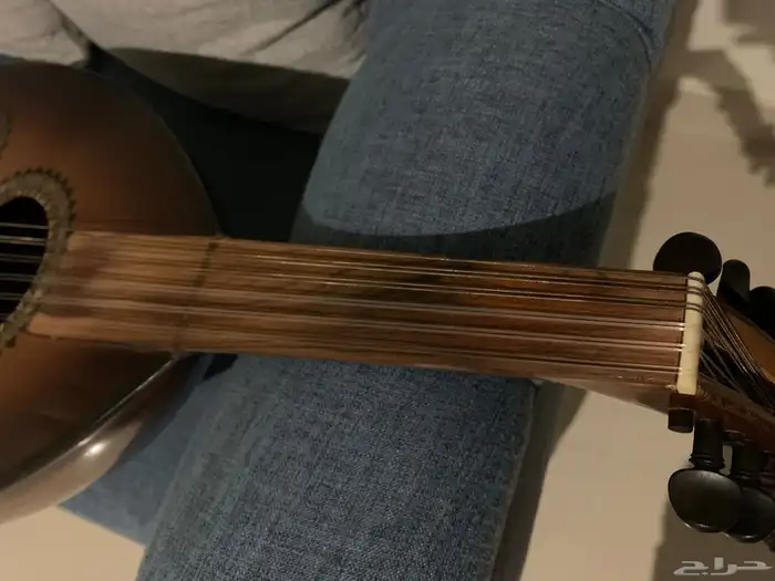 عود ممتاز قديم للبيع 0