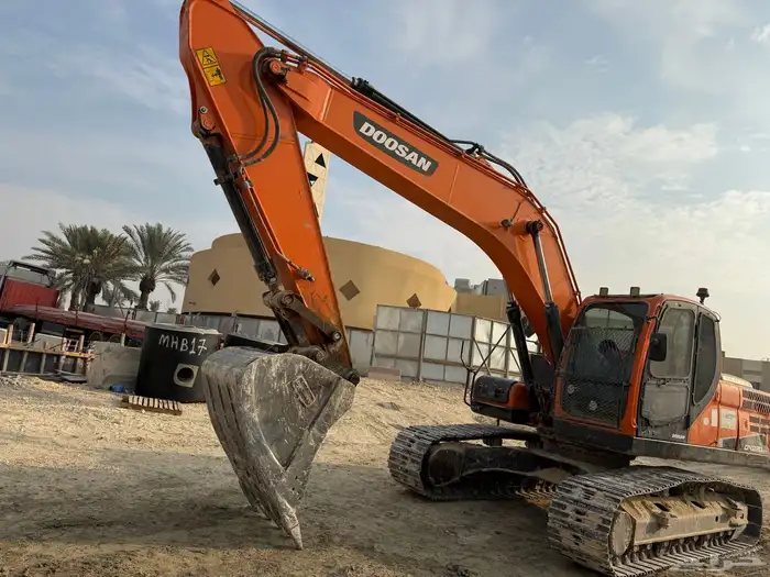 بوكلين دوسان 2022 مقاس 220 وارد سعودي ديزل 4