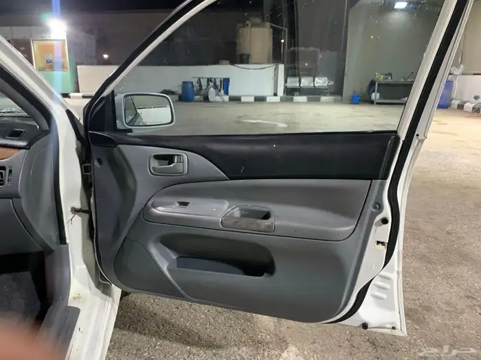 موستبشي لانسر 0