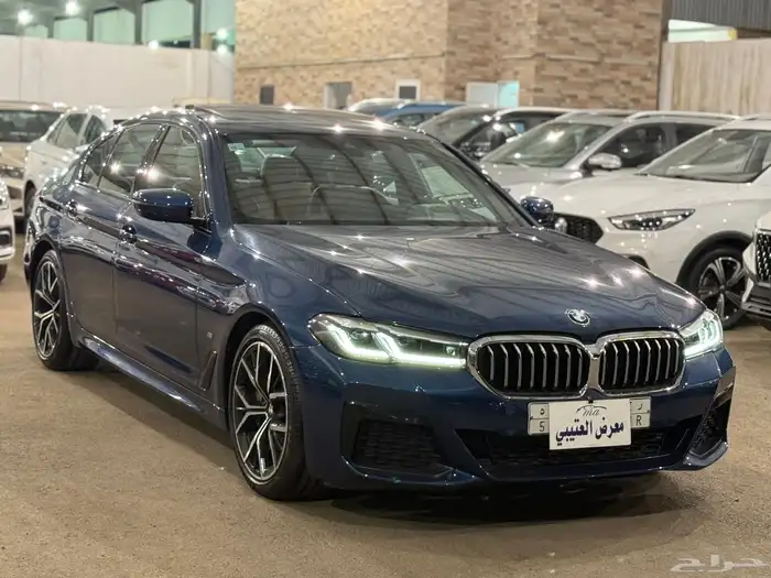 للبيع BMW 530 موديل 2023 فل كامل كيت M 2