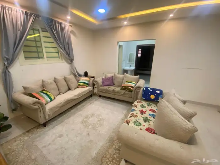 كنب مع طاولات خدمة 0