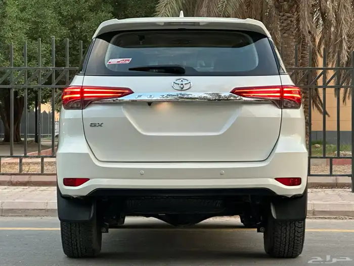 تويوتا فورشنر موديل 2020 سعودي بدون دبل شامل الضريبة 11