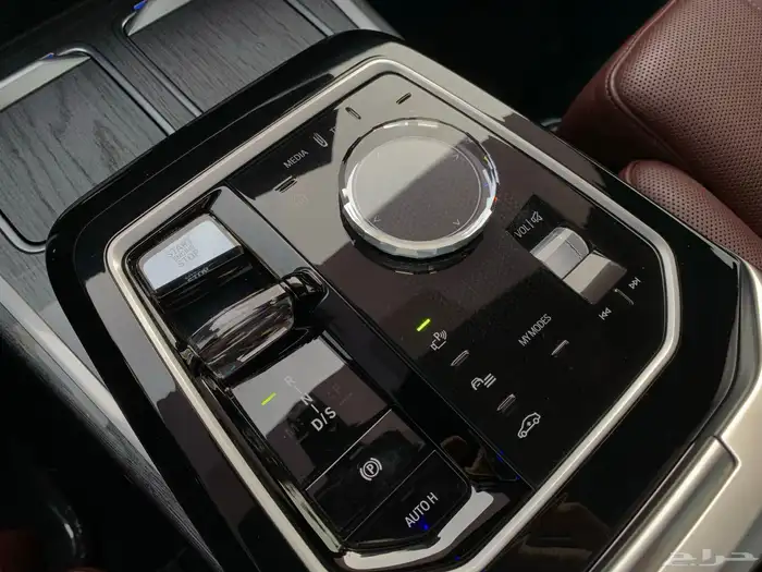 بي ام دبليو 735Li موديل 2024 بحالة الوكاله ممشى 55 الف 41