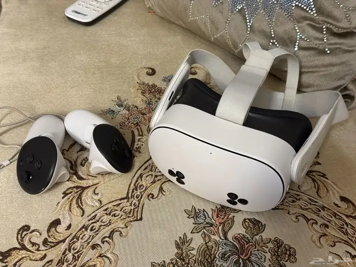 نظارة VR ميتا كويست 3s شبه جديده 128 جيجا وكاله 0