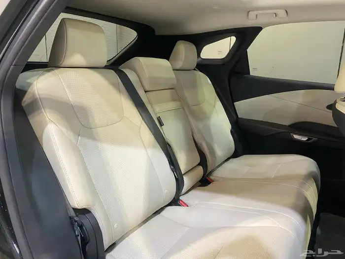 لكزس RX 350 2023 عداد 29 الف فقط بحاله ممتازه جدا 17