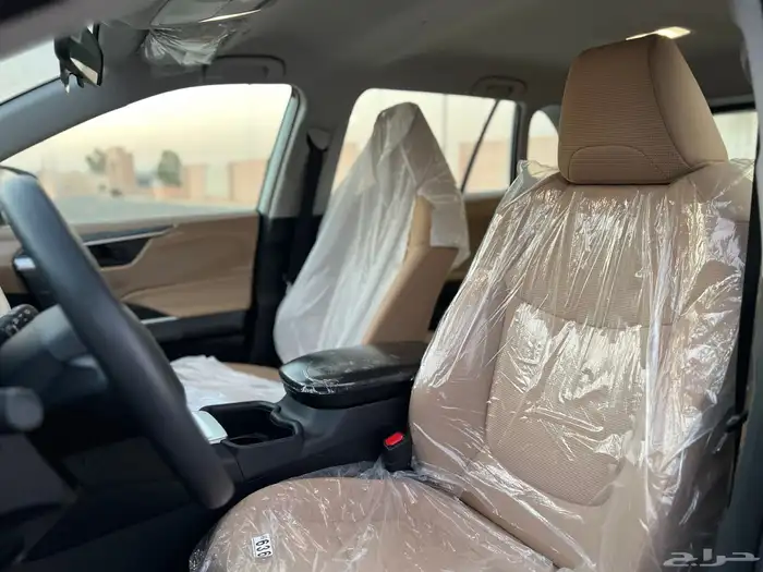 راف فور 2025 بنزين دبل ممشى 4 الاف 8