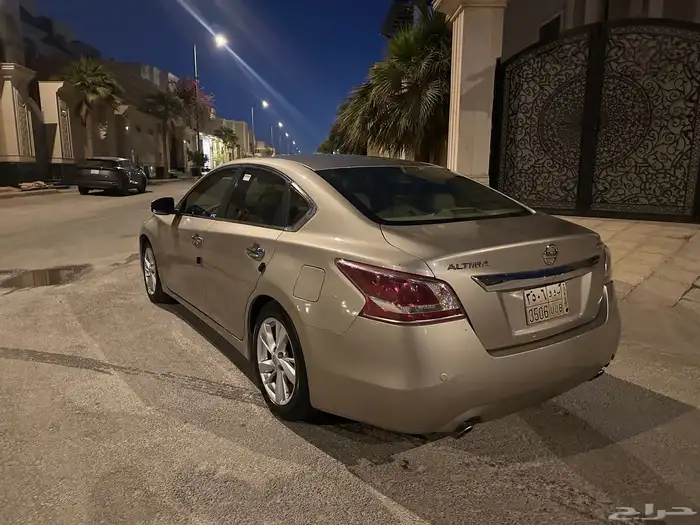 Altima 2013 for sell 11